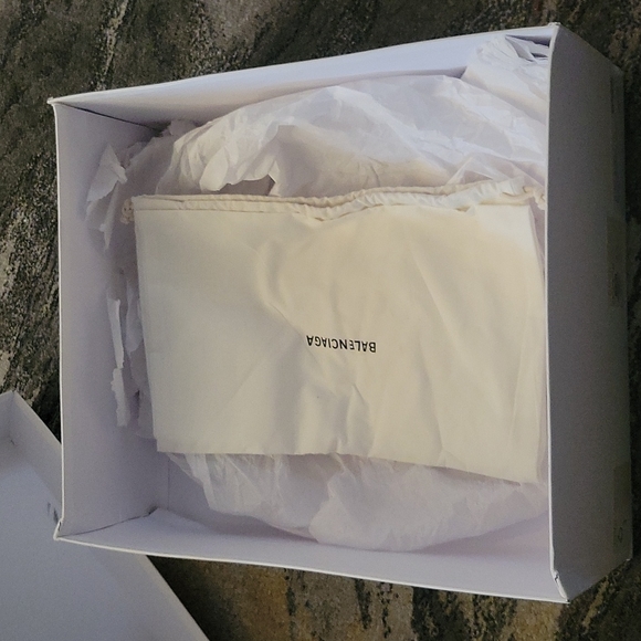 SOLD!! Balenciaga Triple S Navy & Gray - Picture 7 of 8